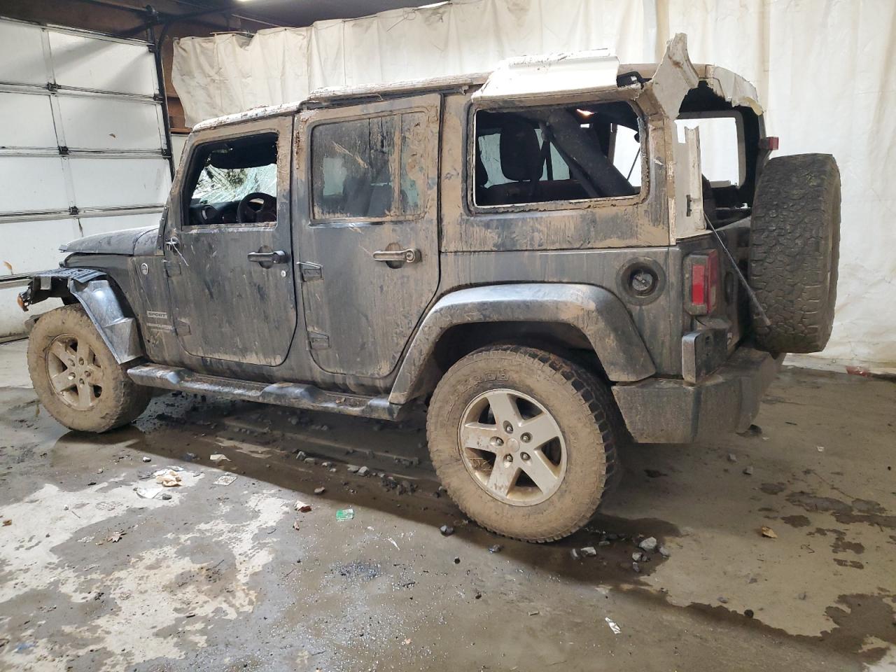 Photo 1 VIN: 1C4HJWDG9JL815257 - JEEP WRANGLER 