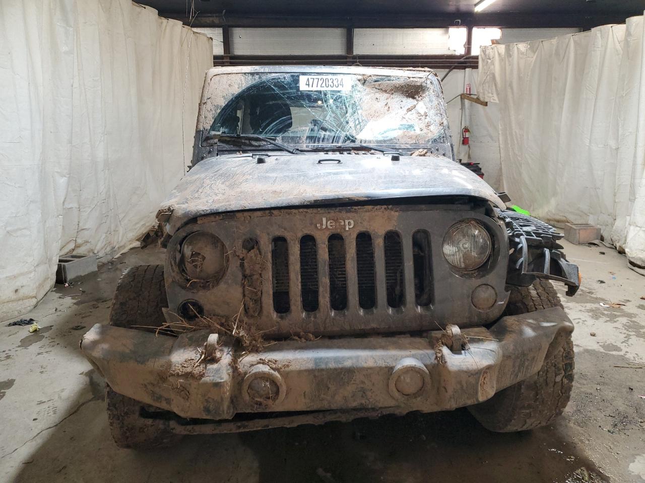 Photo 4 VIN: 1C4HJWDG9JL815257 - JEEP WRANGLER 