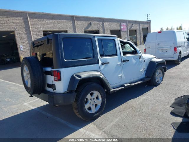 Photo 3 VIN: 1C4HJWDGXFL528680 - JEEP WRANGLER UNLIMITED 