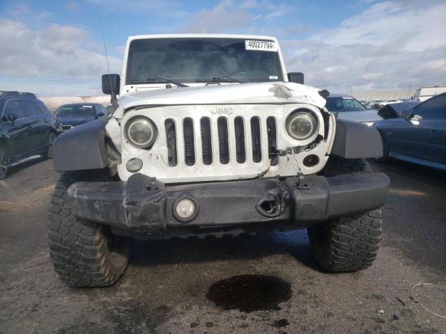 Photo 4 VIN: 1C4HJWDGXJL915982 - JEEP WRANGLER 