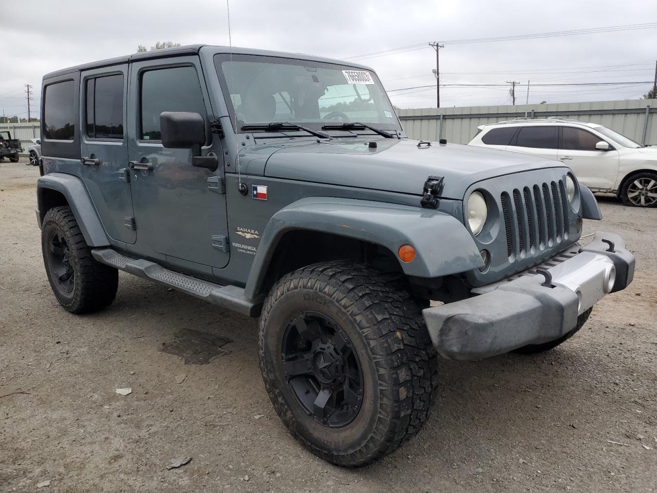 Photo 3 VIN: 1C4HJWEG0EL290724 - JEEP WRANGLER 