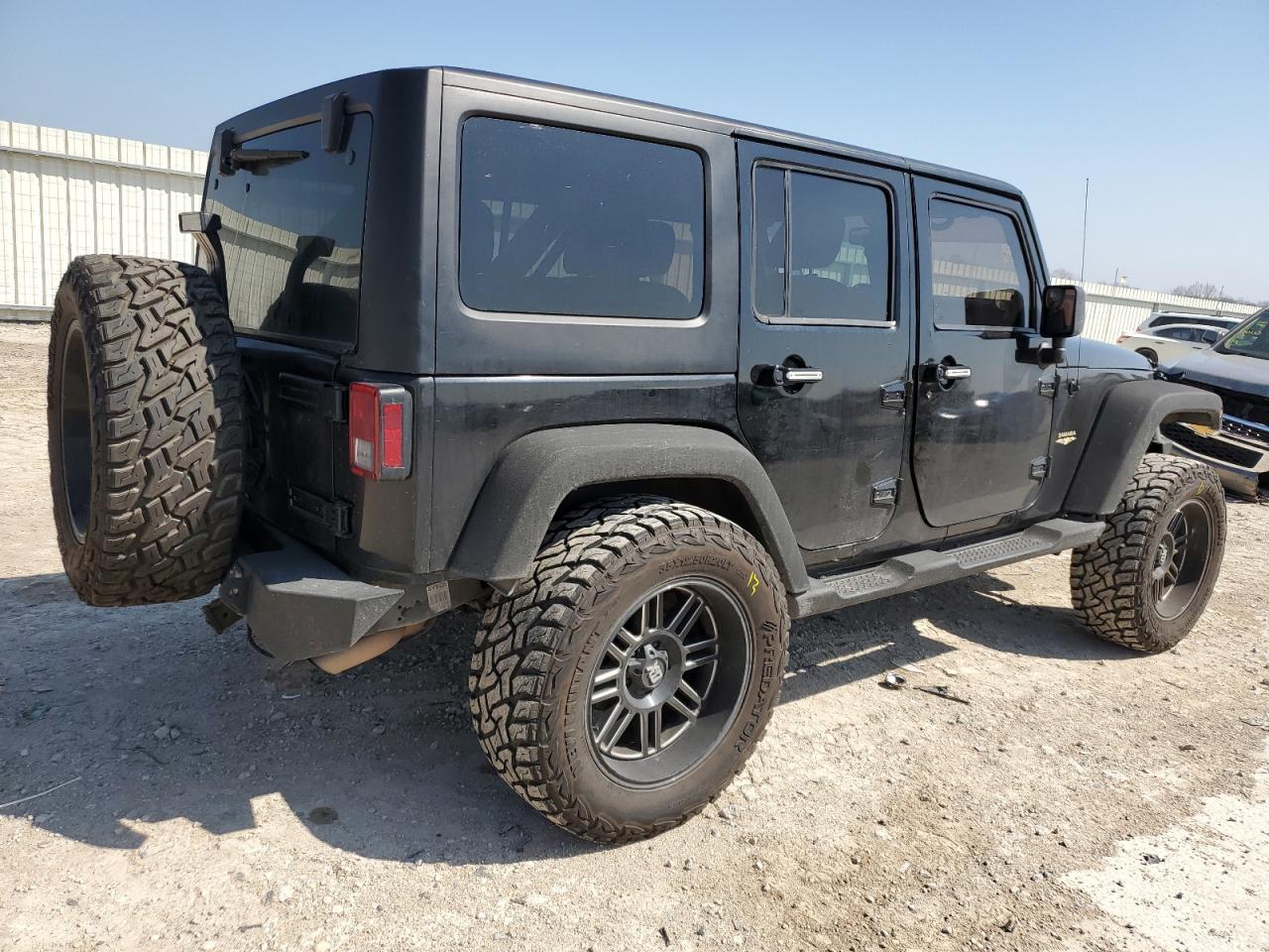 Photo 2 VIN: 1C4HJWEG1EL156448 - JEEP WRANGLER 