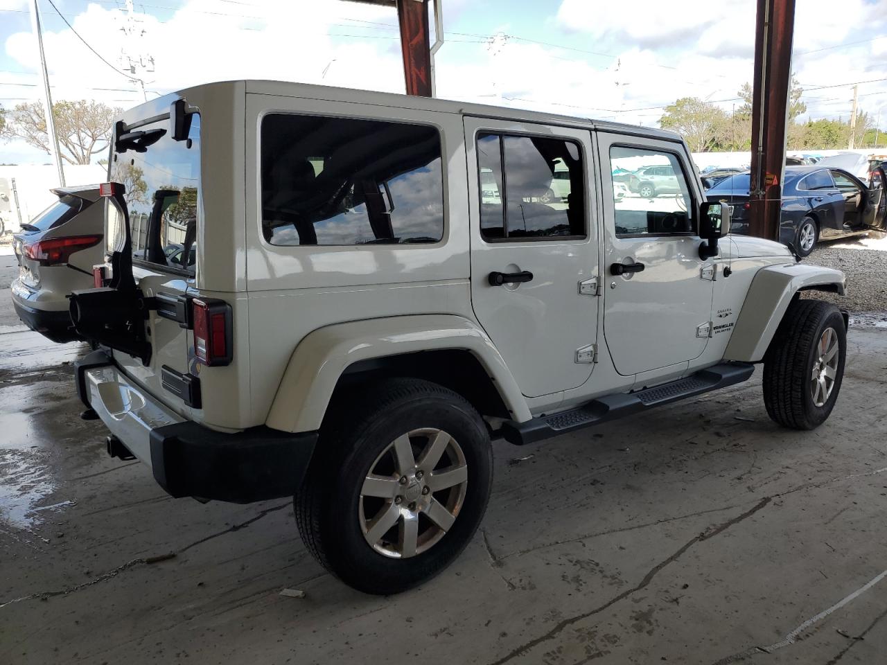 Photo 2 VIN: 1C4HJWEG4GL160917 - JEEP WRANGLER 