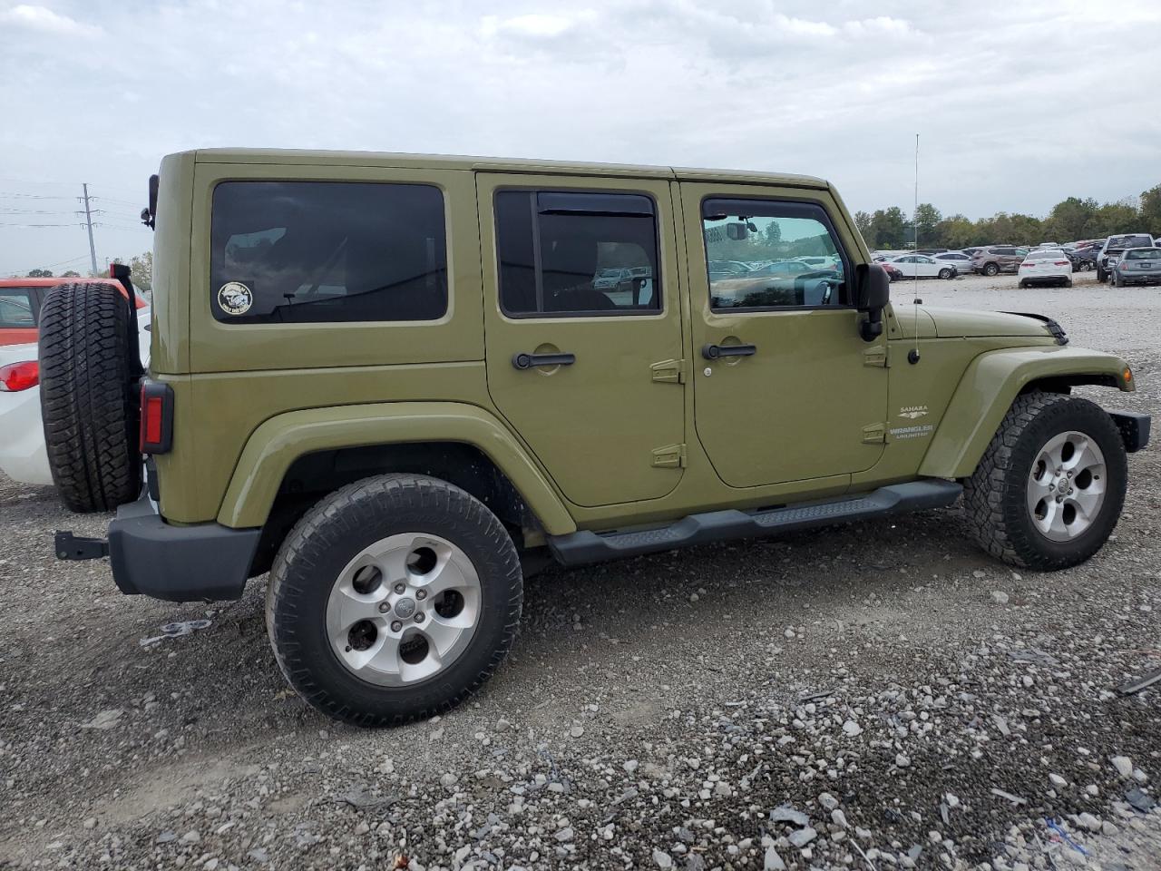 Photo 2 VIN: 1C4HJWEG7DL550597 - JEEP WRANGLER 