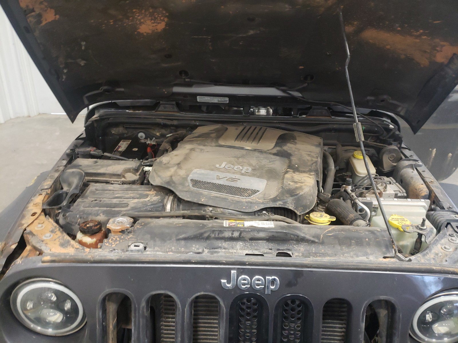 Photo 6 VIN: 1C4HJWEG7EL214367 - JEEP WRANGLER U 