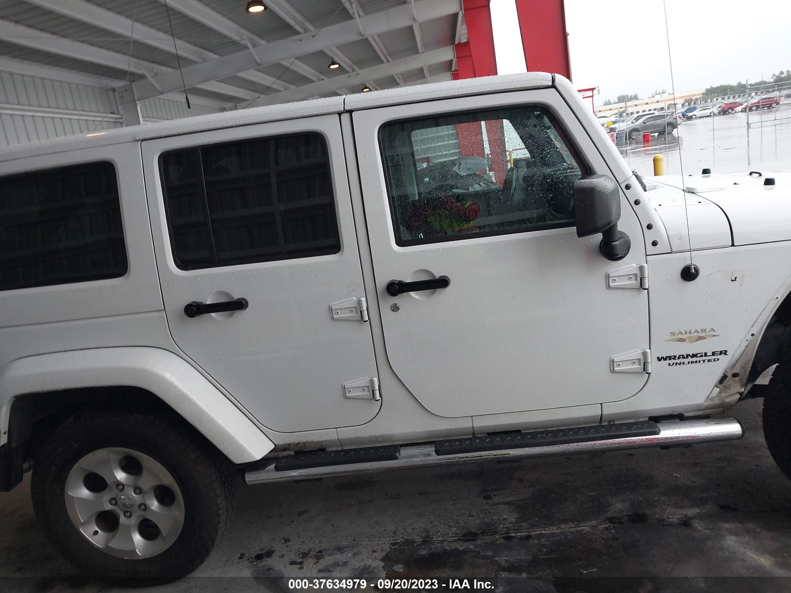 Photo 12 VIN: 1C4HJWEG8FL737852 - JEEP WRANGLER 