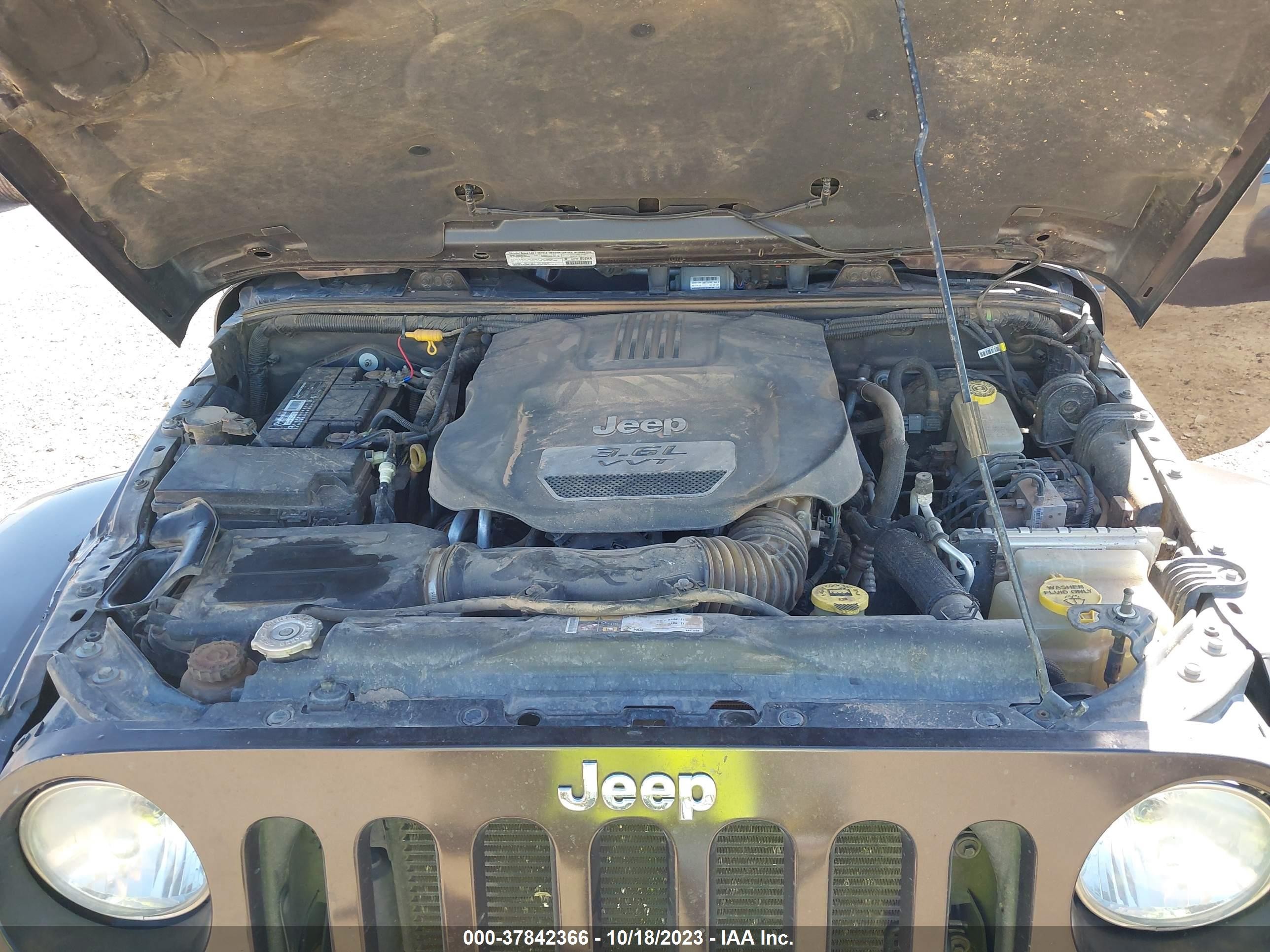 Photo 9 VIN: 1C4HJWEGXDL658213 - JEEP WRANGLER 