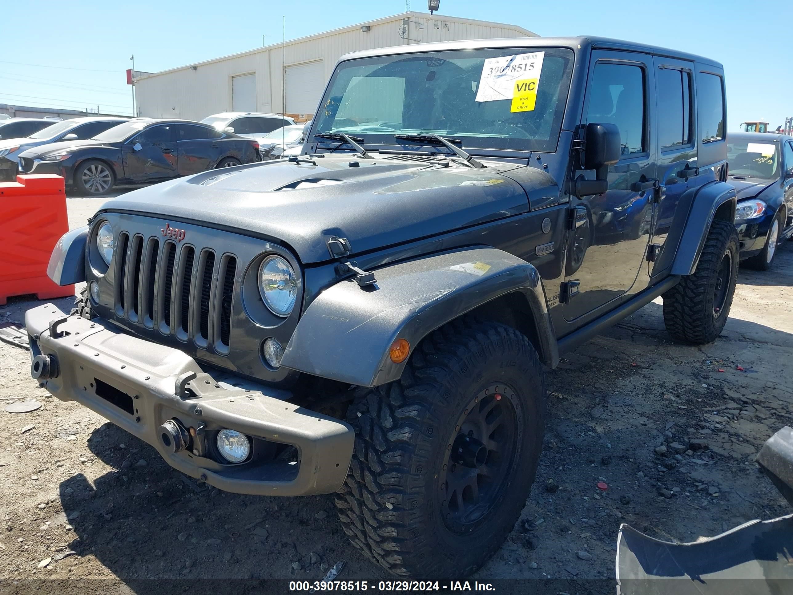 Photo 1 VIN: 1C4HJWEGXGL300081 - JEEP WRANGLER 