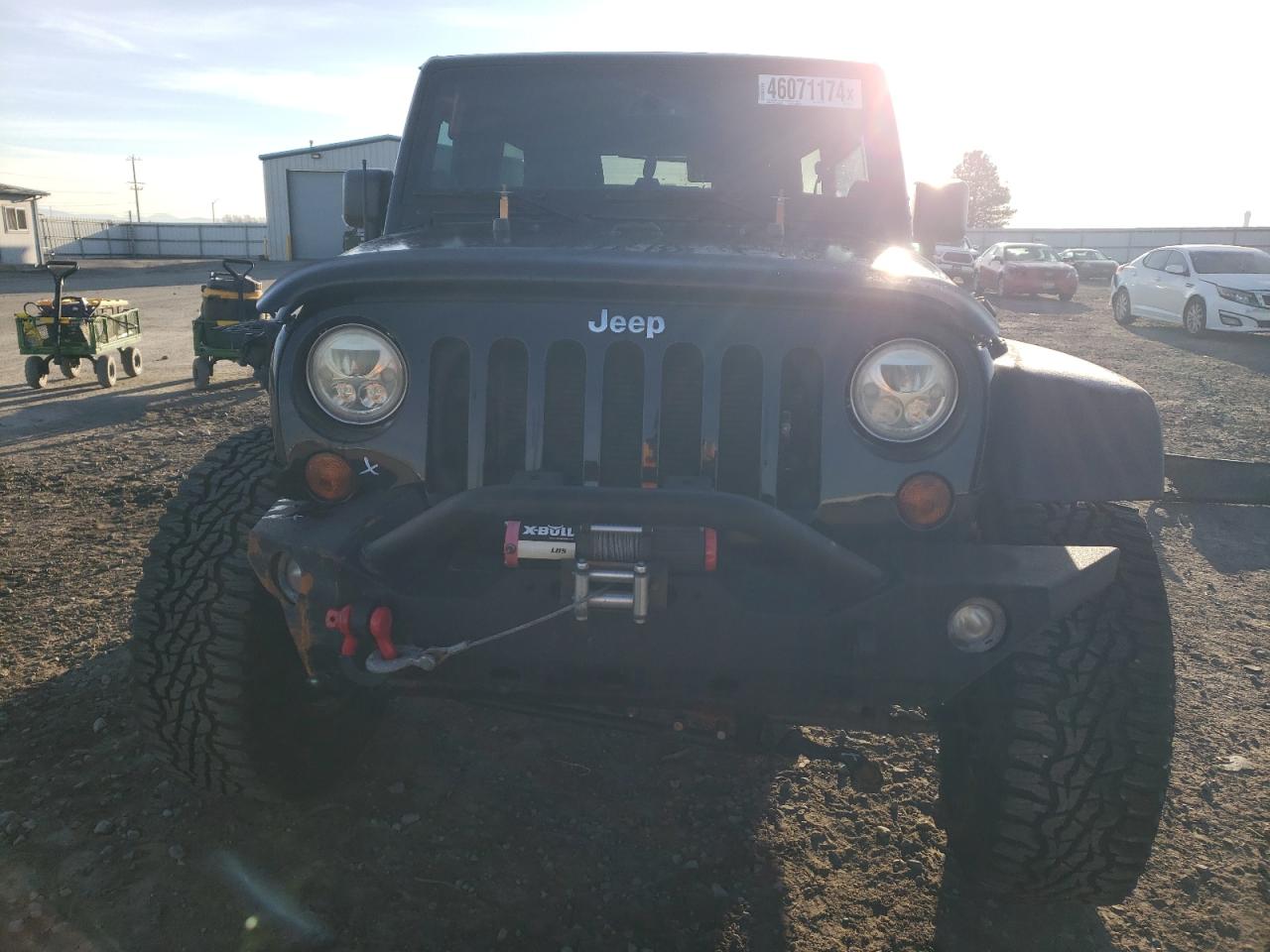 Photo 4 VIN: 1C4HJWFG8DL547500 - JEEP WRANGLER 