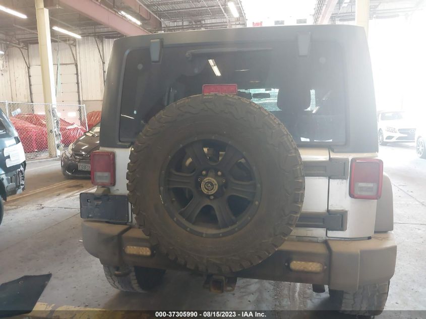 Photo 15 VIN: 1C4HJWFG9CL143507 - JEEP WRANGLER 