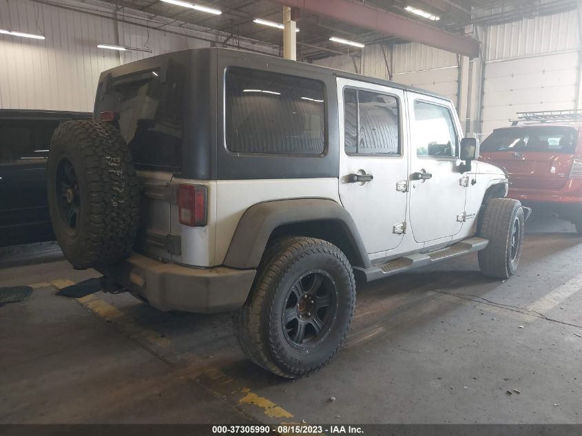 Photo 3 VIN: 1C4HJWFG9CL143507 - JEEP WRANGLER 