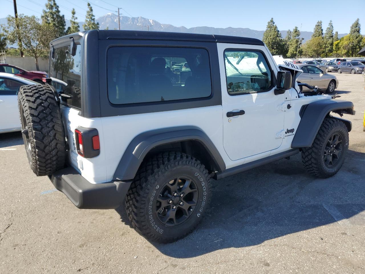 Photo 2 VIN: 1C4HJXAG5PW531142 - JEEP WRANGLER 