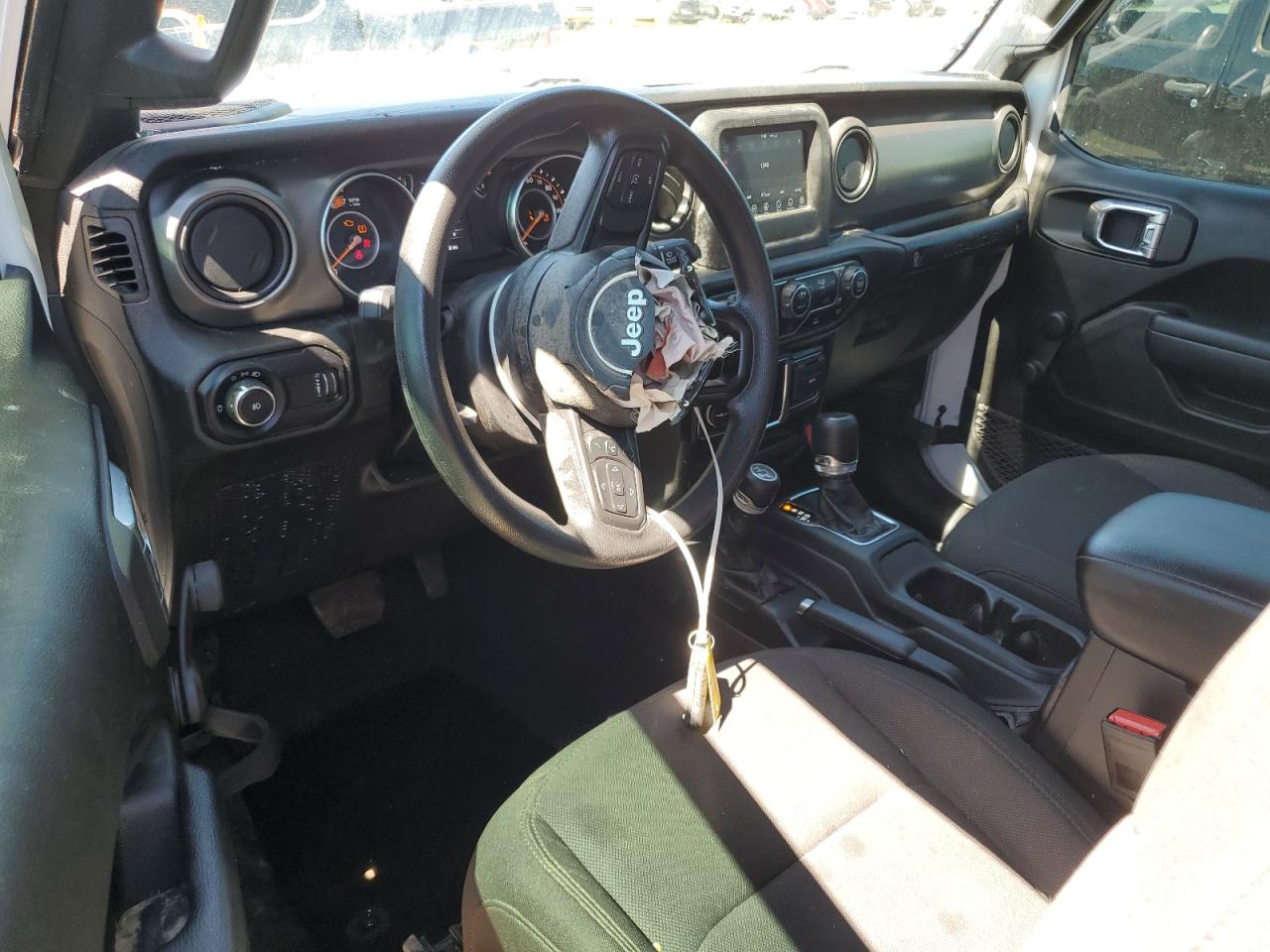 Photo 10 VIN: 1C4HJXAGXPW614713 - JEEP WRANGLER 