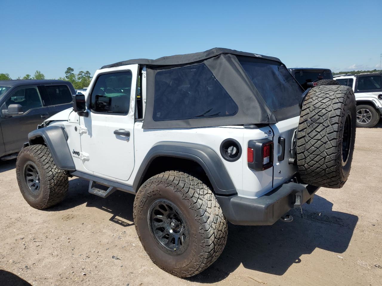 Photo 4 VIN: 1C4HJXAGXPW614713 - JEEP WRANGLER 