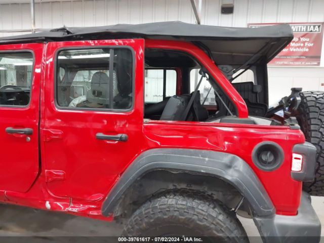 Photo 5 VIN: 1C4HJXDG0JW163195 - JEEP WRANGLER 