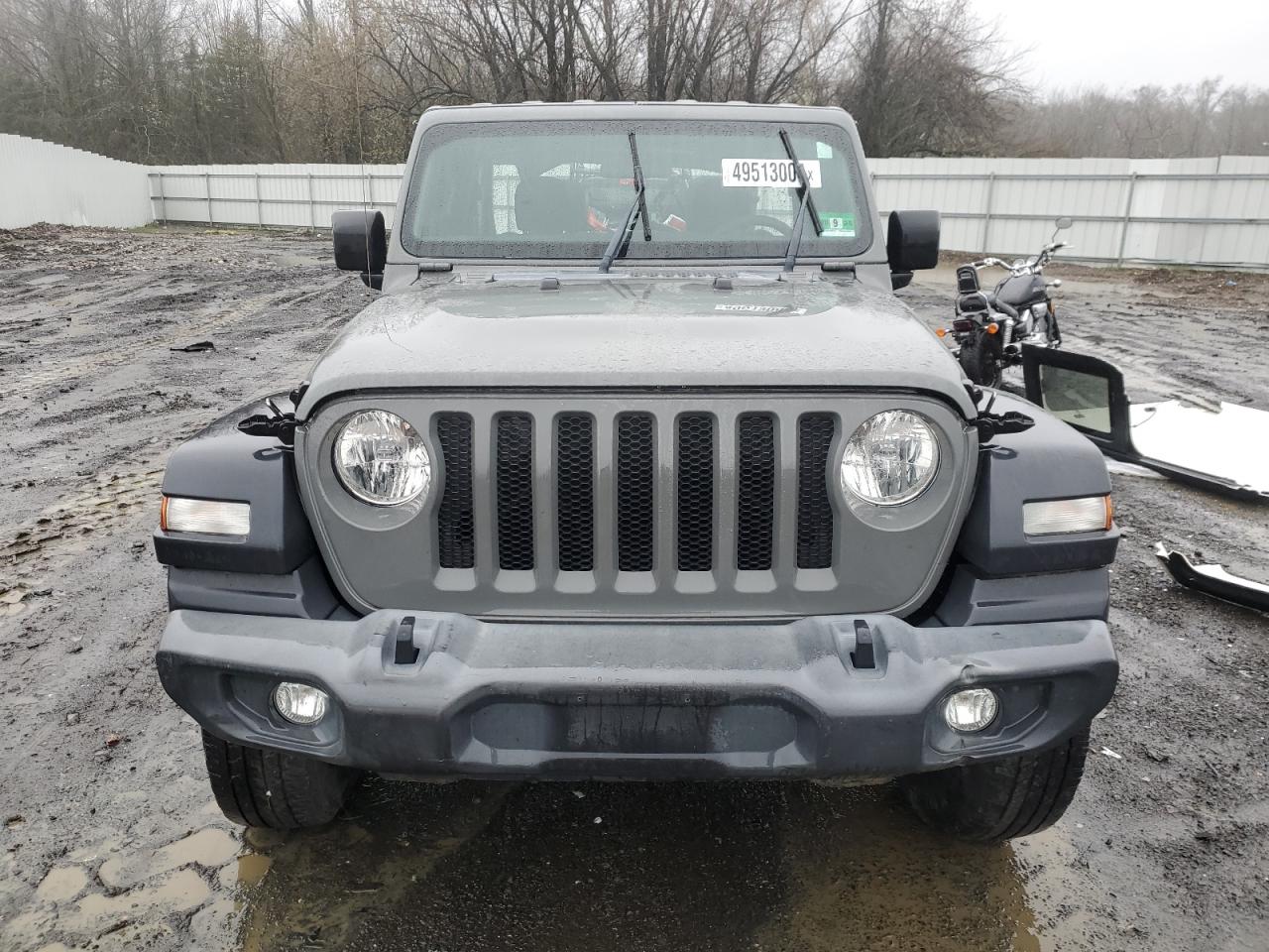 Photo 4 VIN: 1C4HJXDG0JW272689 - JEEP WRANGLER 