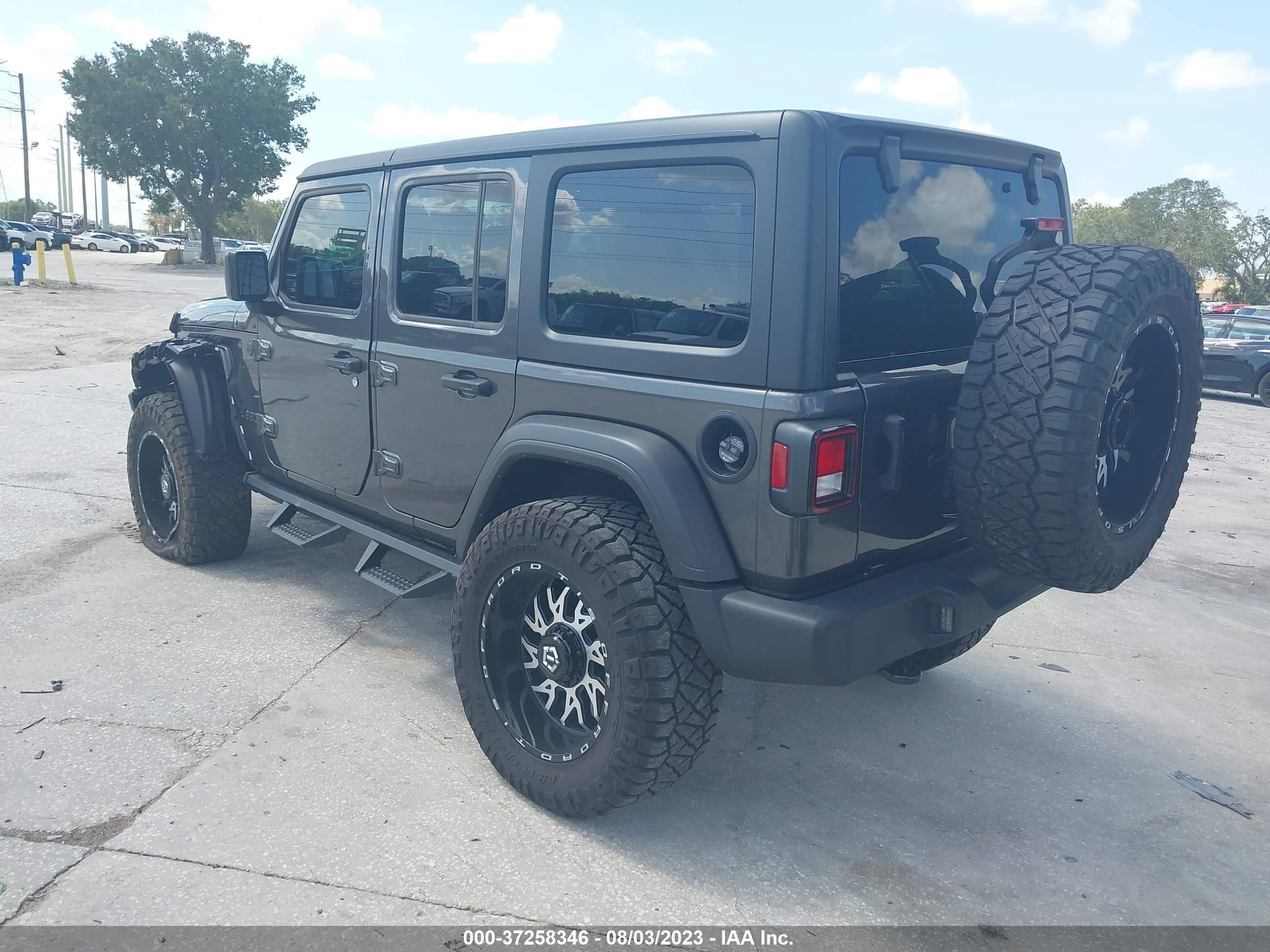 Photo 2 VIN: 1C4HJXDG0NW261956 - JEEP WRANGLER 