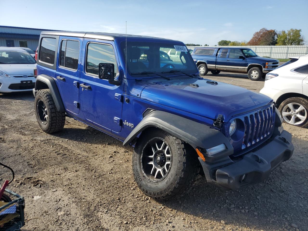 Photo 3 VIN: 1C4HJXDG1JW185626 - JEEP WRANGLER 