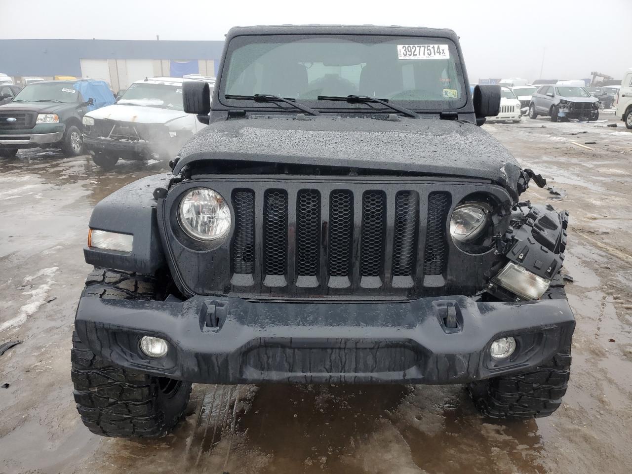 Photo 4 VIN: 1C4HJXDG1JW204532 - JEEP WRANGLER 