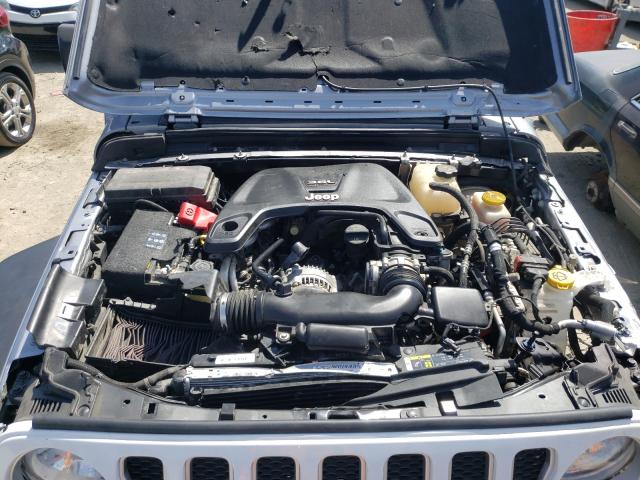 Photo 6 VIN: 1C4HJXDG1JW208807 - JEEP WRANGLER UNLIMITED 