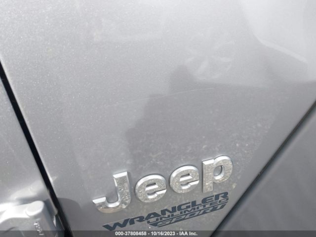 Photo 5 VIN: 1C4HJXDG1JW227664 - JEEP WRANGLER UNLIMITED 