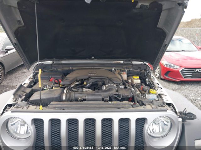 Photo 9 VIN: 1C4HJXDG1JW227664 - JEEP WRANGLER UNLIMITED 