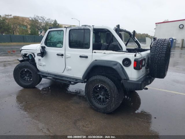 Photo 2 VIN: 1C4HJXDG1JW259532 - JEEP WRANGLER UNLIMITED 