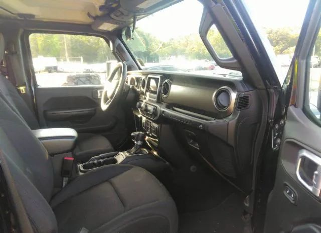 Photo 4 VIN: 1C4HJXDG1KW533121 - JEEP WRANGLER 