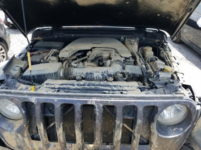 Photo 6 VIN: 1C4HJXDG2JW143191 - JEEP WRANGLER U 