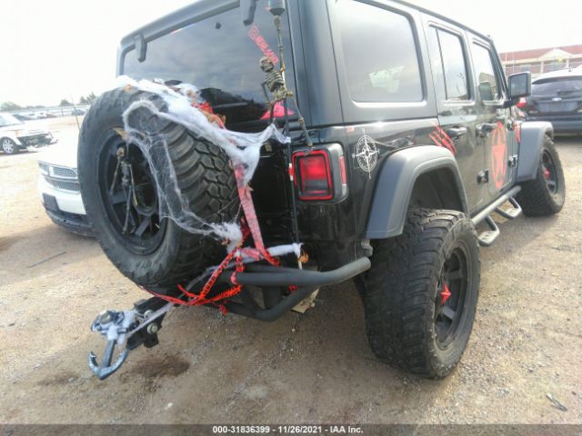 Photo 3 VIN: 1C4HJXDG2JW143935 - JEEP WRANGLER UNLIMITED 