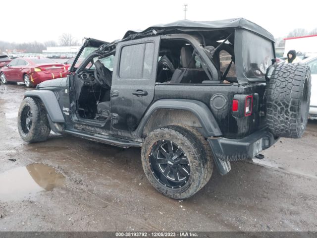 Photo 2 VIN: 1C4HJXDG2JW152652 - JEEP WRANGLER UNLIMITED 