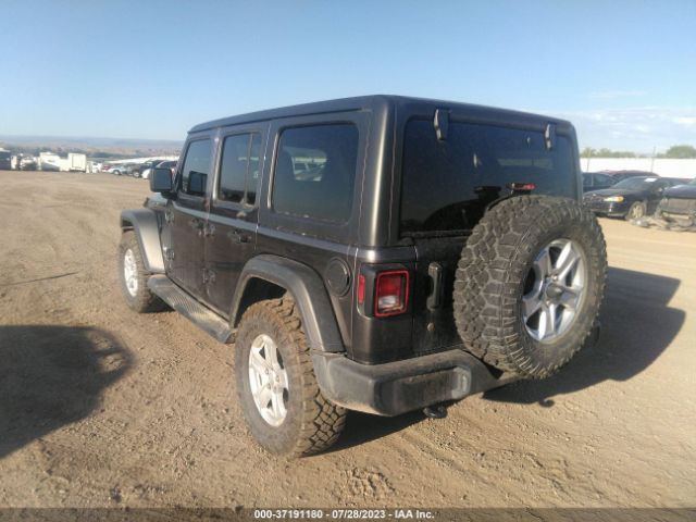 Photo 2 VIN: 1C4HJXDG2JW250600 - JEEP WRANGLER UNLIMITED 