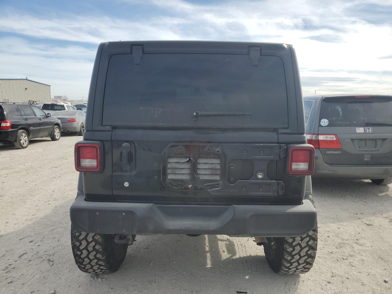 Photo 5 VIN: 1C4HJXDG2KW646267 - JEEP WRANGLER 