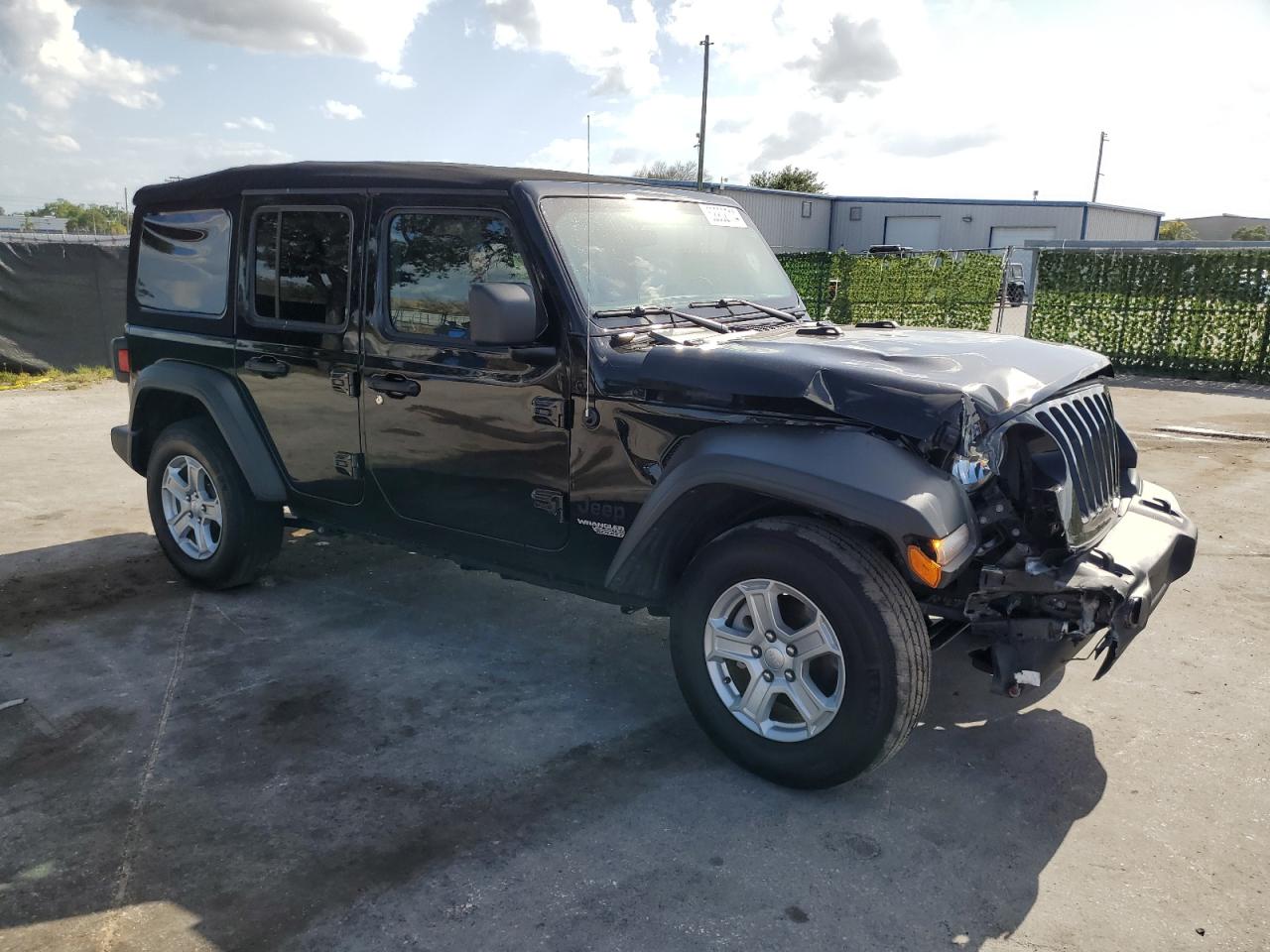 Photo 3 VIN: 1C4HJXDG2MW830238 - JEEP WRANGLER U 