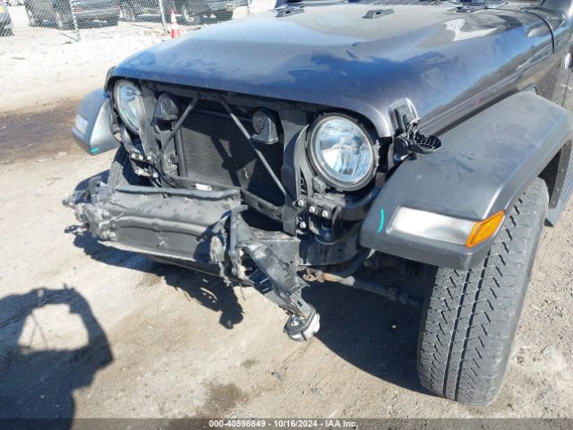 Photo 5 VIN: 1C4HJXDG3JW169783 - JEEP WRANGLER 