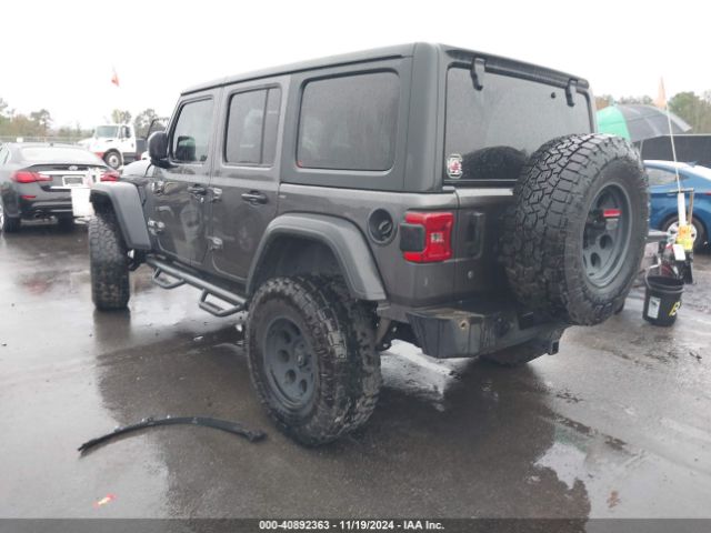 Photo 2 VIN: 1C4HJXDG3JW278258 - JEEP WRANGLER 