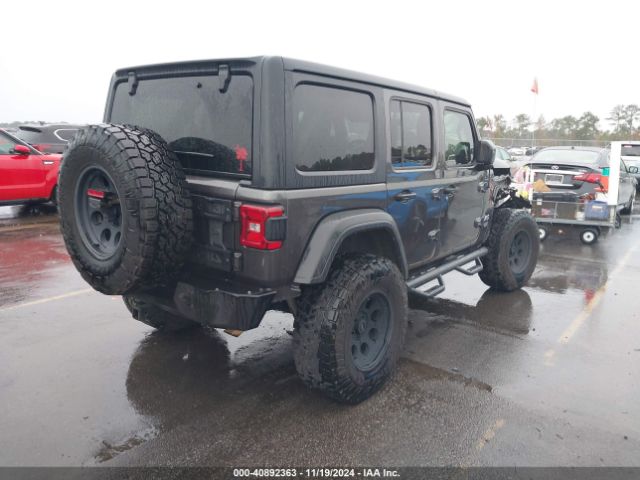 Photo 3 VIN: 1C4HJXDG3JW278258 - JEEP WRANGLER 