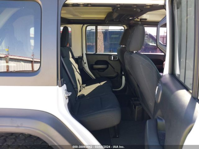 Photo 7 VIN: 1C4HJXDG3JW297893 - JEEP WRANGLER UNLIMITED 