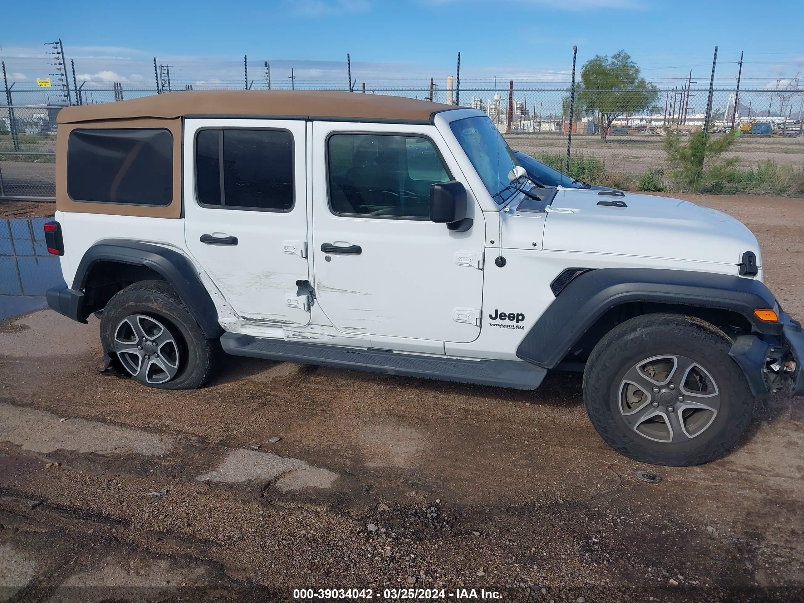 Photo 12 VIN: 1C4HJXDG3LW144711 - JEEP WRANGLER 