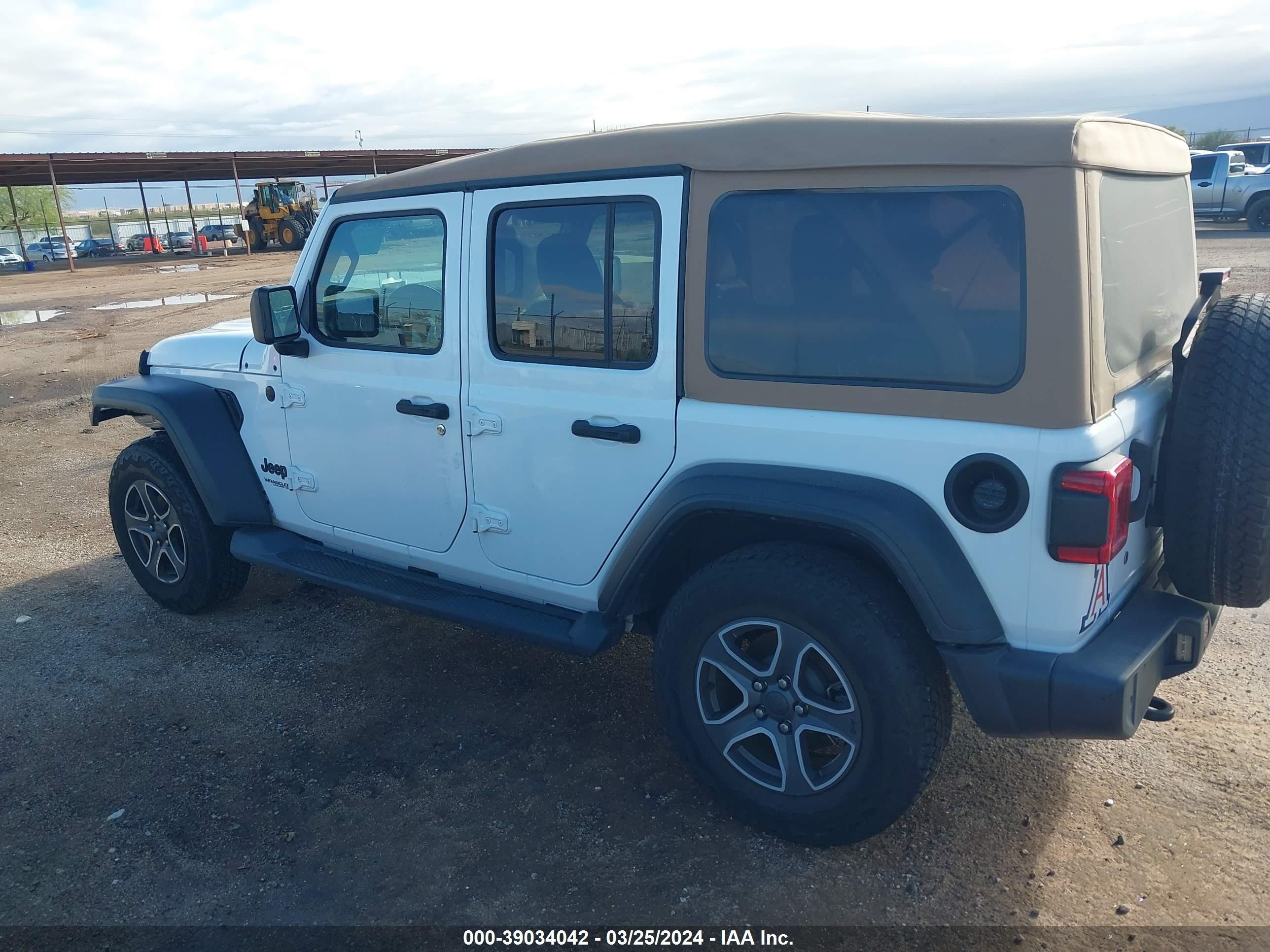 Photo 13 VIN: 1C4HJXDG3LW144711 - JEEP WRANGLER 