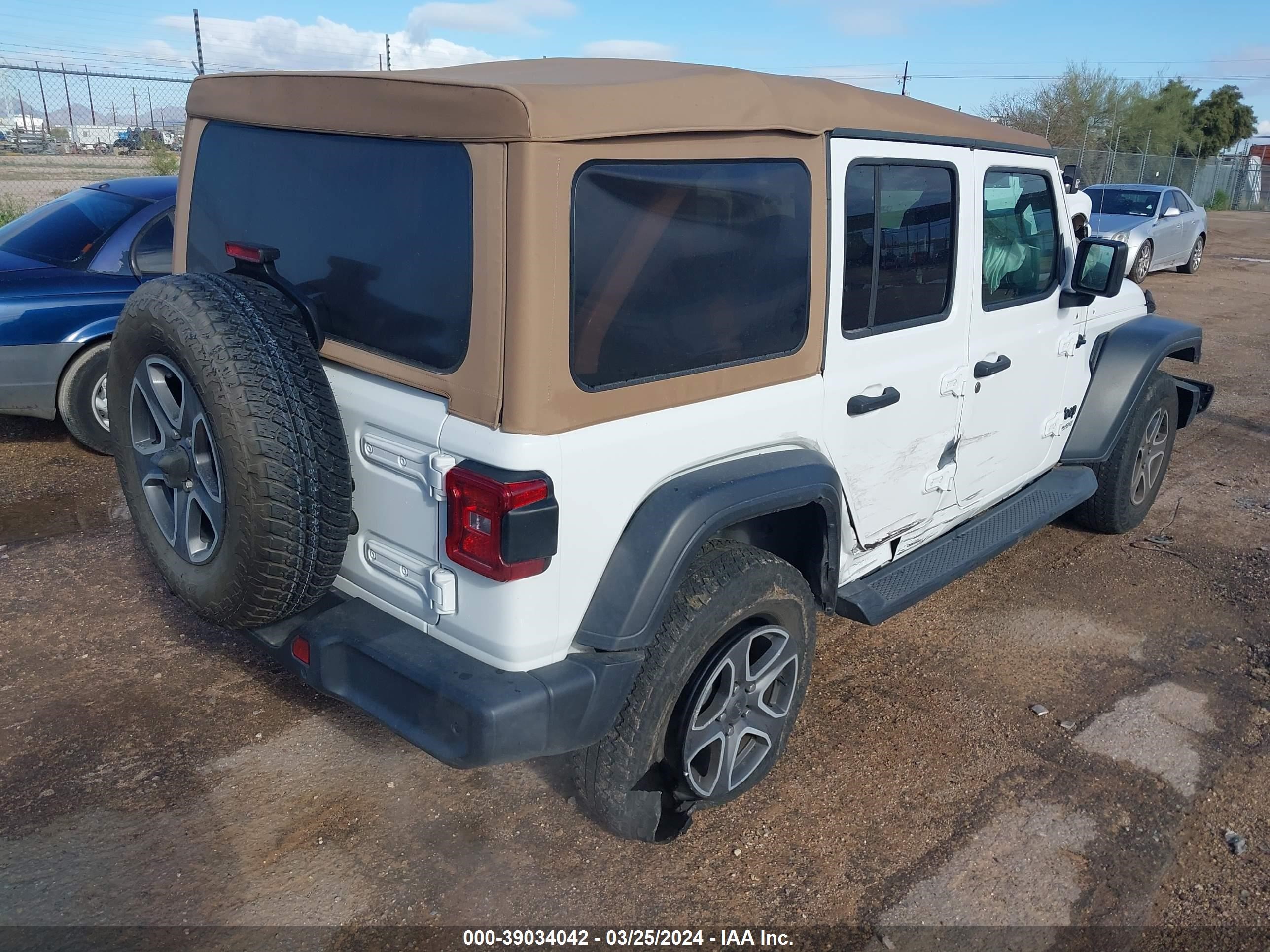 Photo 3 VIN: 1C4HJXDG3LW144711 - JEEP WRANGLER 