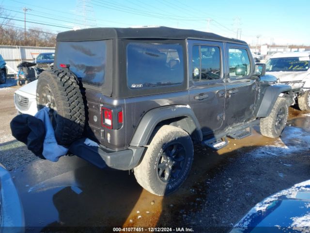 Photo 3 VIN: 1C4HJXDG3MW535861 - JEEP WRANGLER 