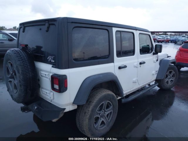 Photo 3 VIN: 1C4HJXDG4JW126649 - JEEP WRANGLER UNLIMITED 