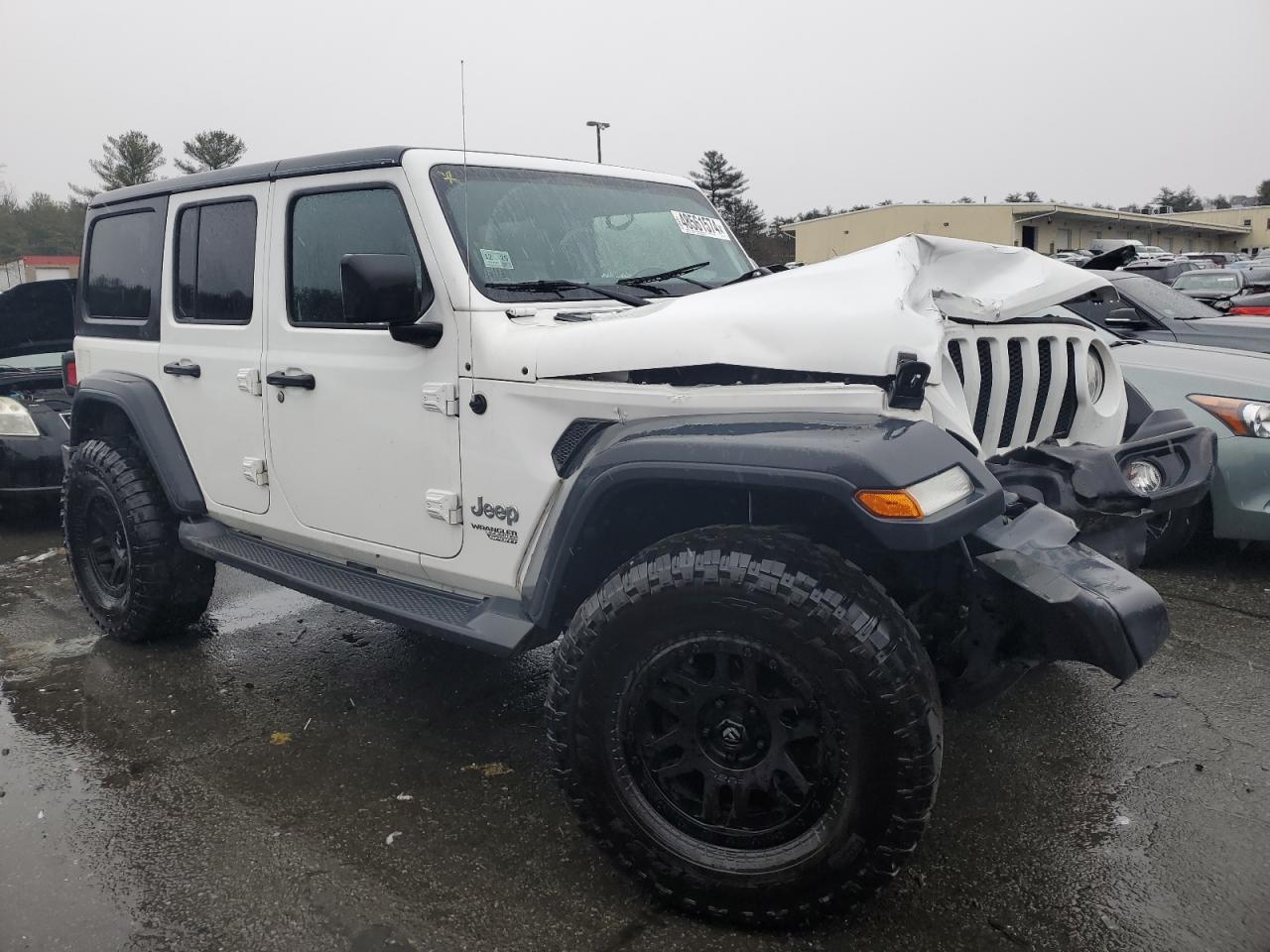 Photo 3 VIN: 1C4HJXDG5JW115417 - JEEP WRANGLER 