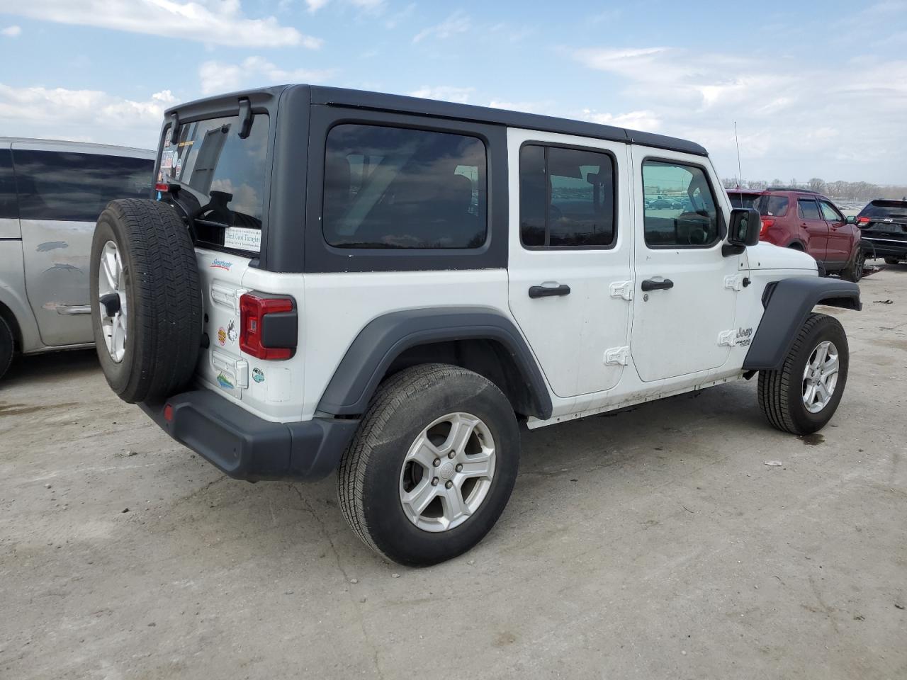 Photo 2 VIN: 1C4HJXDG5KW573279 - JEEP WRANGLER 