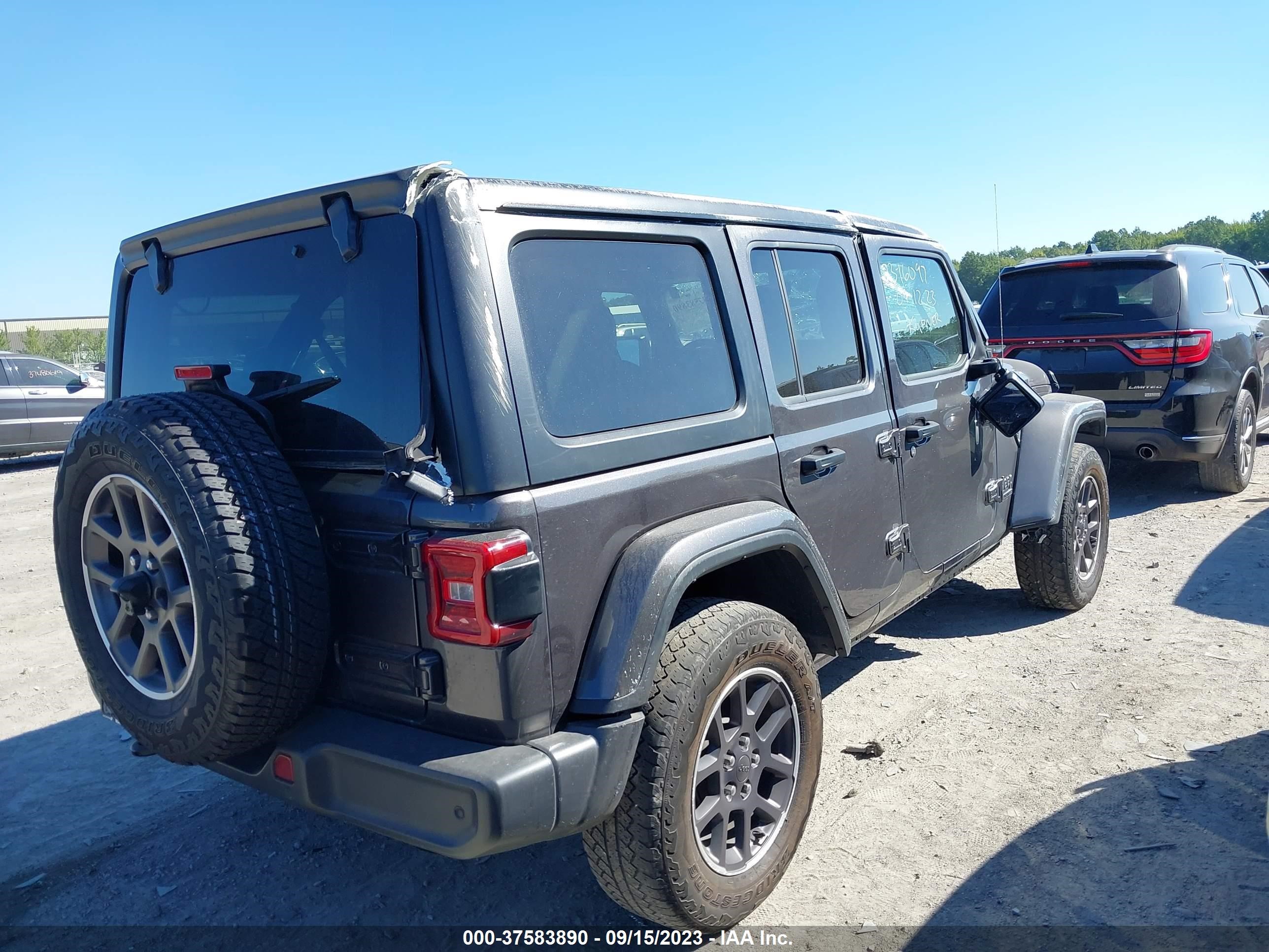 Photo 3 VIN: 1C4HJXDG5MW692145 - JEEP WRANGLER 