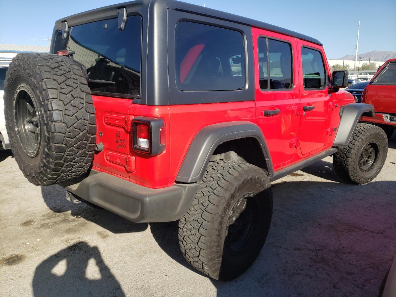 Photo 2 VIN: 1C4HJXDG5NW225311 - JEEP WRANGLER 