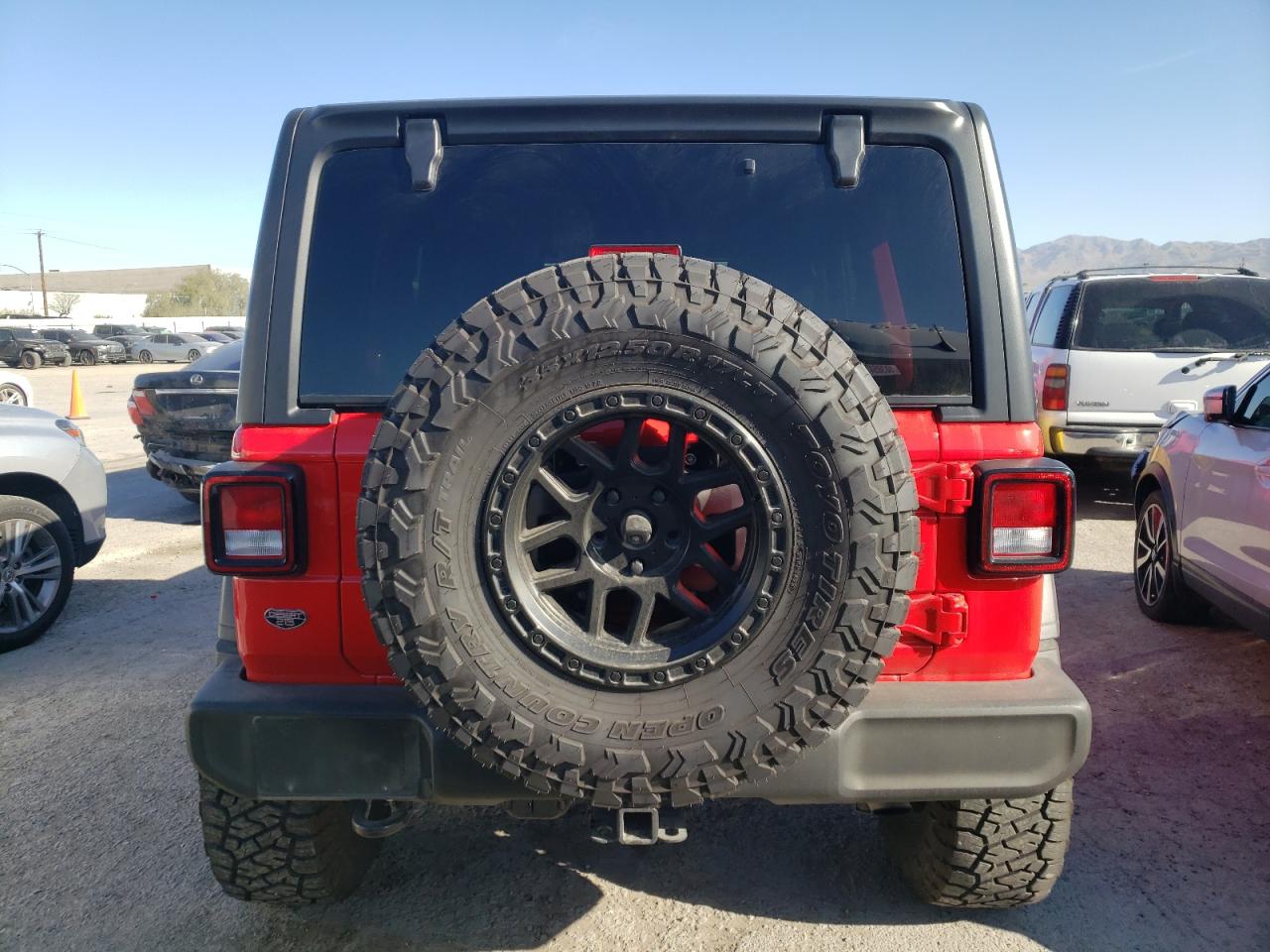 Photo 5 VIN: 1C4HJXDG5NW225311 - JEEP WRANGLER 