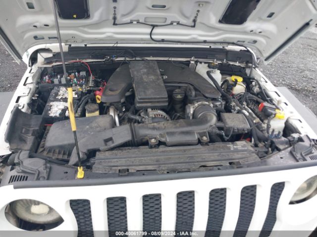 Photo 9 VIN: 1C4HJXDG6JW208849 - JEEP WRANGLER 