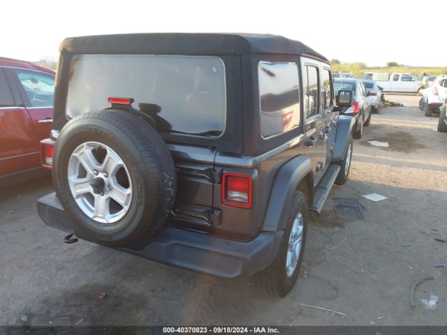 Photo 3 VIN: 1C4HJXDG6KW662617 - JEEP WRANGLER 